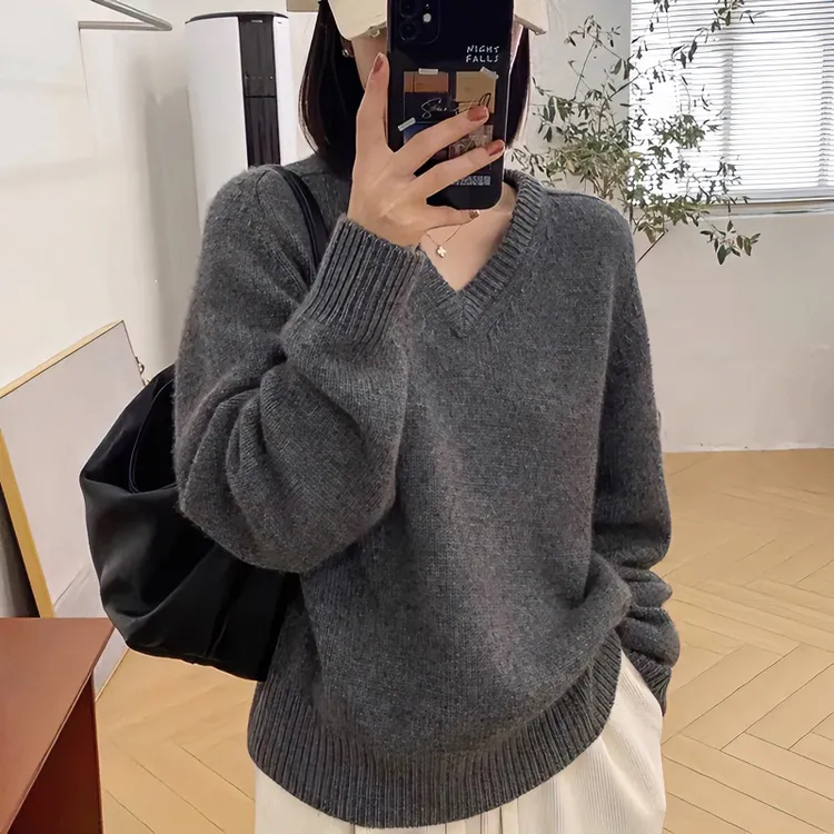 秋冬v领内搭外出洋气套头打底毛衣女冬季衣服加厚针织衫宽松上衣