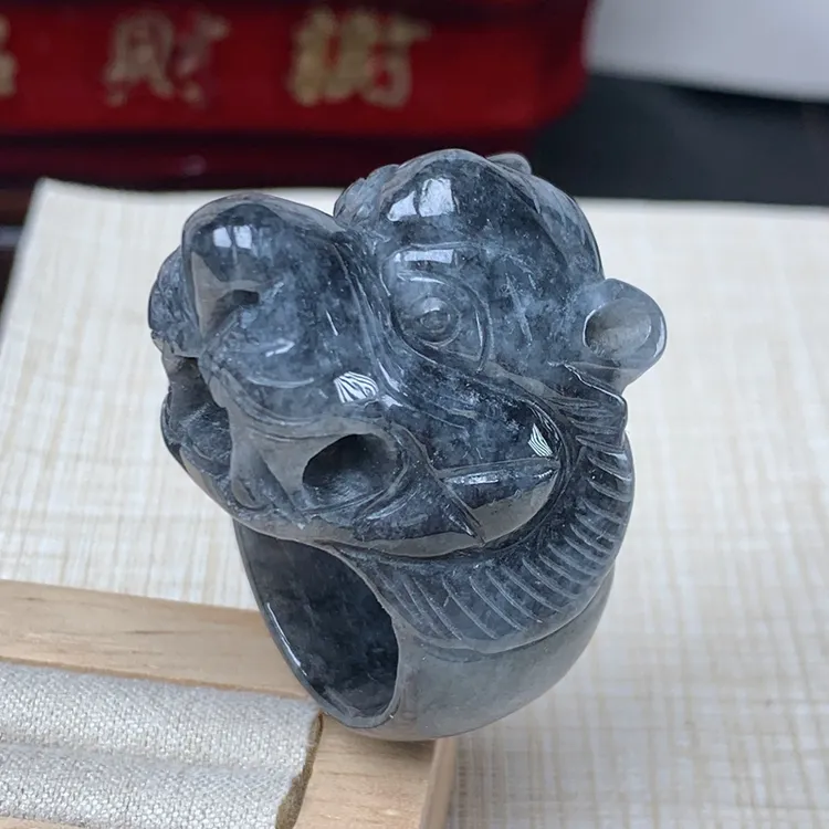 内径20.2mm 玉石缅甸纯天然A货翡翠老坑素面老虎扳指乌鸡种飘花