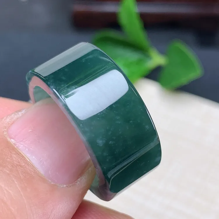  优惠内径21翡翠纯天然A货老坑深色雪花棉飘花宽边男款戒指扳指环