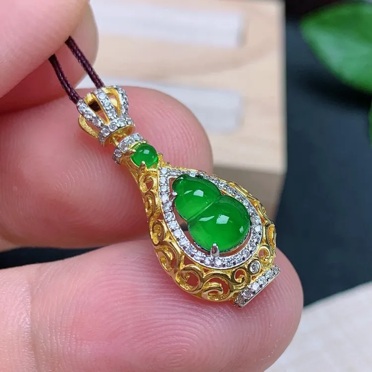 新款925银托纯天然A货翡翠玉葫芦绿色镶嵌葫芦形平平安安吊坠