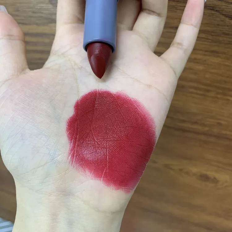 莫兰迪夕雾唇膏车厘子色口红哑光女士显白复古