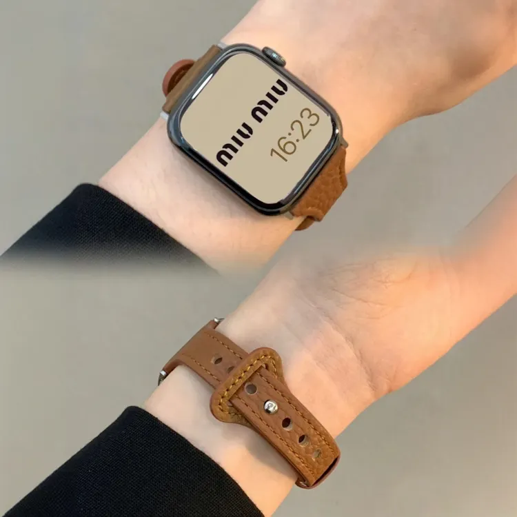 适用AppleWatchS9苹果S10手表带SE新款S8皮质荔枝纹Ultra高级秋冬