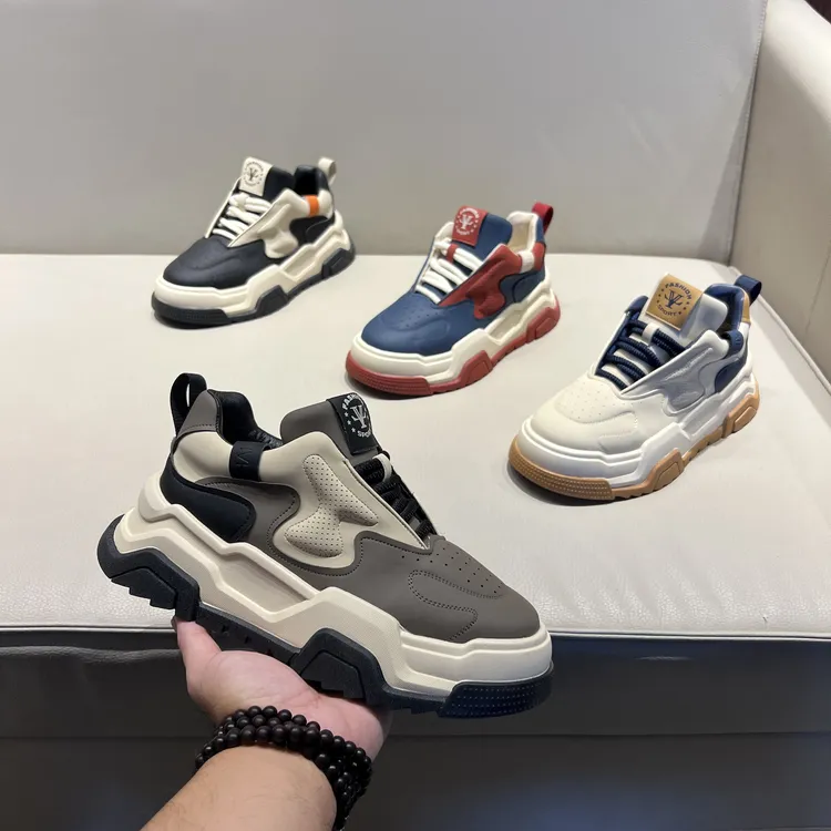 男鞋单面同款轻奢运动鞋系带潮鞋软底休闲鞋2024年新款帅气哥哥们