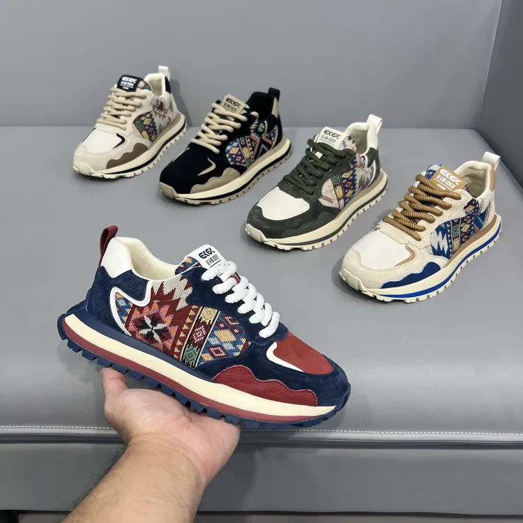 爆款男鞋春秋款2024新款百搭印花刺绣增高休闲鞋布面运动阿甘鞋子