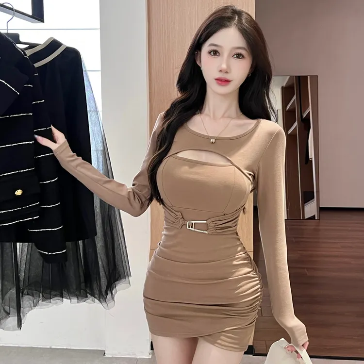 修身性感镂空长袖包臀短裙秋季新款气质女人味显瘦收腰打底连衣裙