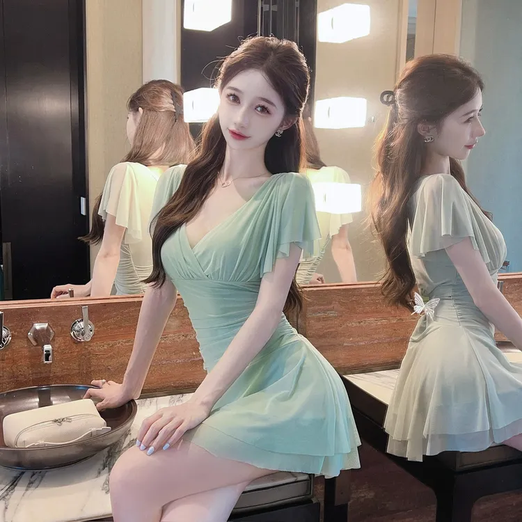 荷叶边糖果色飞飞袖女装网纱短裙足浴按摩会所工作服女褶皱连衣裙