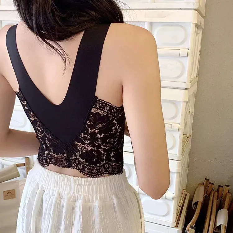 法式蕾丝背影杀美背内衣女一体式带胸垫V领显瘦打底背心内搭外穿