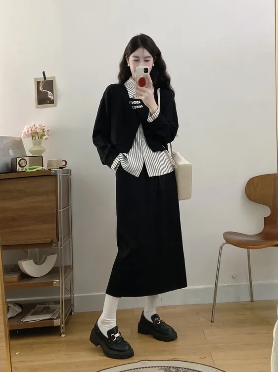 大码女装遮肉显瘦假两件卫衣开叉半身裙两件套胖MM气质时尚套装女