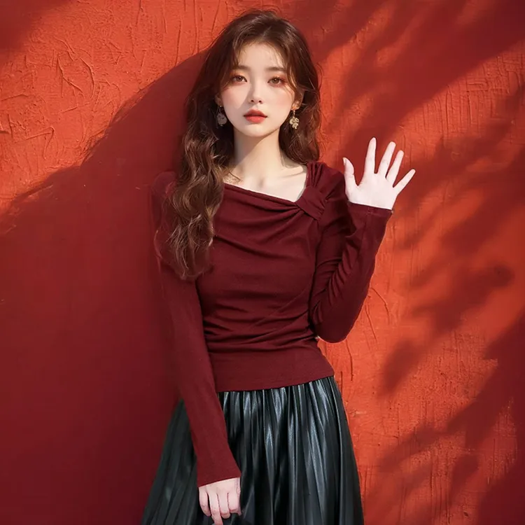 红色独特漂亮长袖t恤女心机减龄上衣斜领修身打底衫春秋2024新款