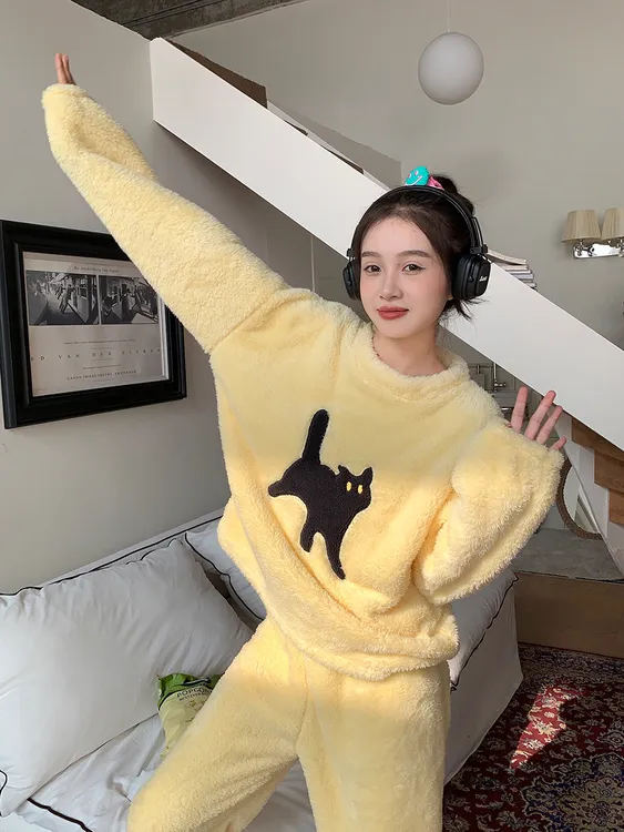 新款黄色猫咪套装套头女睡衣外穿加厚珊瑚绒睡衣学生冬毛绒家居服