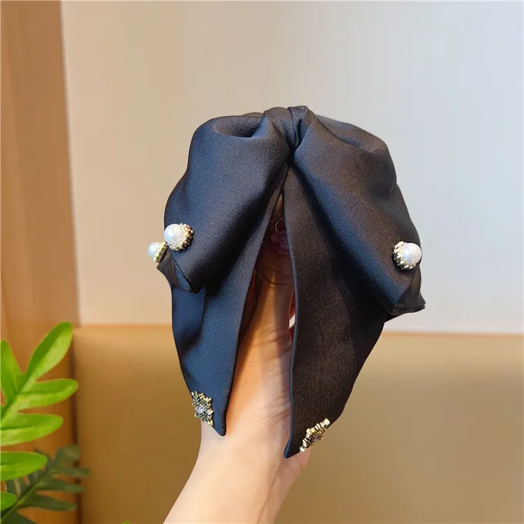 高级复古缎面蝴蝶结珠珠马尾小抓夹2024年新款宫廷风半扎发夹头饰