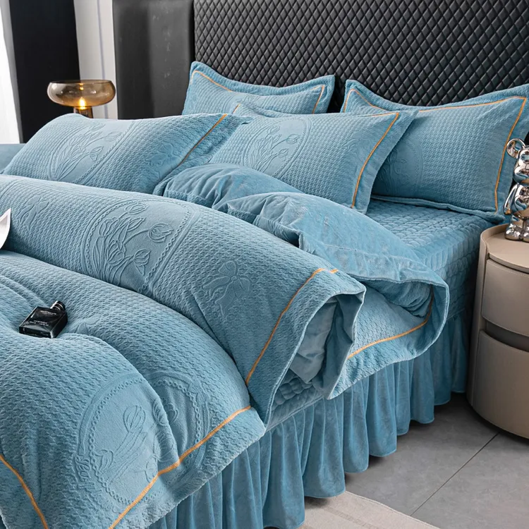 新款加厚雕花牛奶绒四件套床盖款加绒双面加棉水晶绒加棉冬季