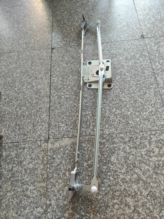 原厂J6雨刷连动杆