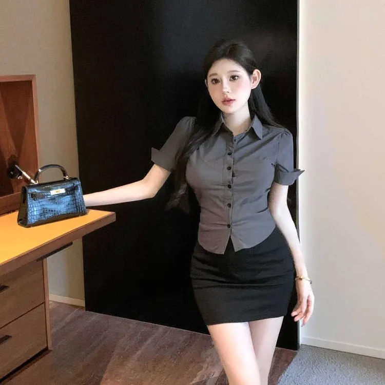 短袖高级灰衬衫女设计感修身性感衬衣职业秘书OL收腰工作服套装夏