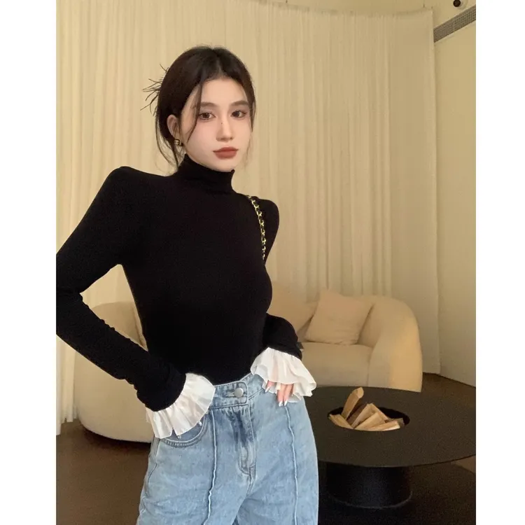 黑色正肩小众高领打底衫2025秋冬新款气质长袖上衣喇叭袖内搭小衫