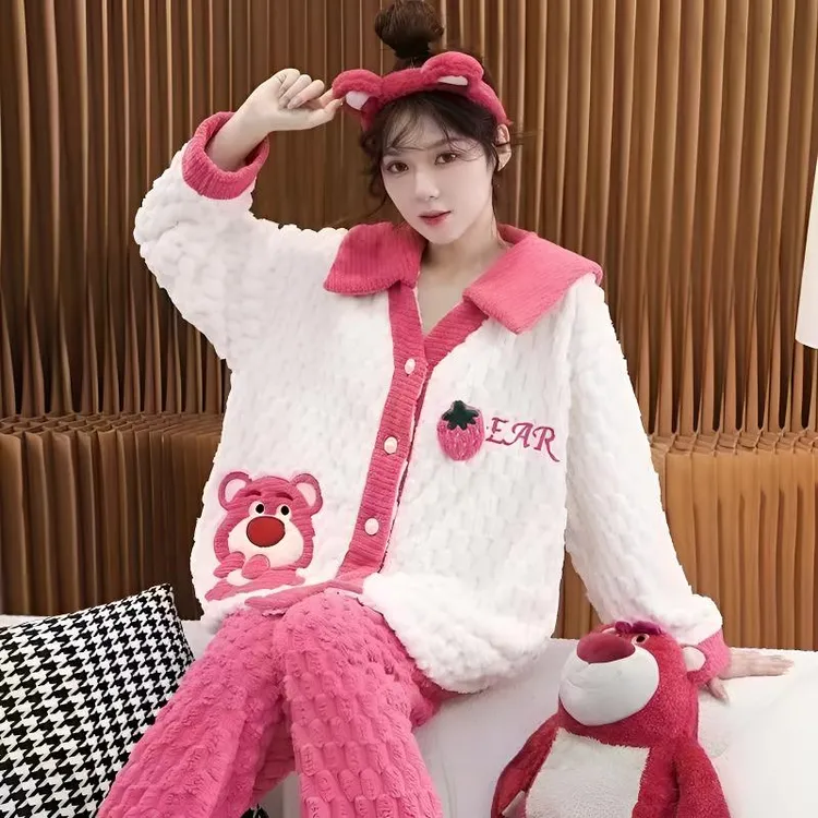 秋冬季草莓熊睡衣套装翻领加厚珊瑚绒女士保暖开衫可爱甜美家居服