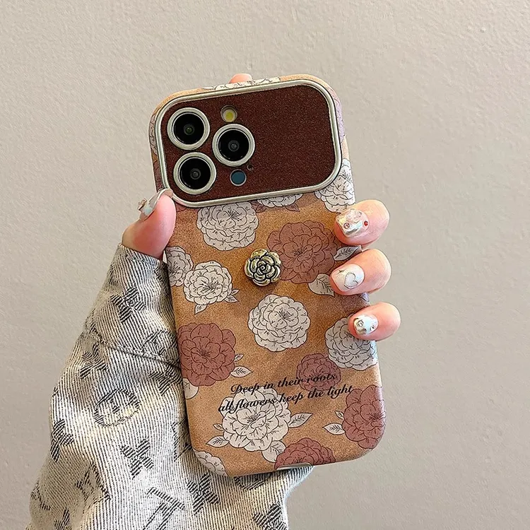 适用苹果16pro手机壳棕色美拉德皮纹大视窗网红女款创意ins高级感