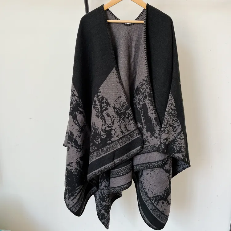 韩版小众设计感双面大披肩外搭女秋冬季旅游拍照保暖开叉披风斗篷