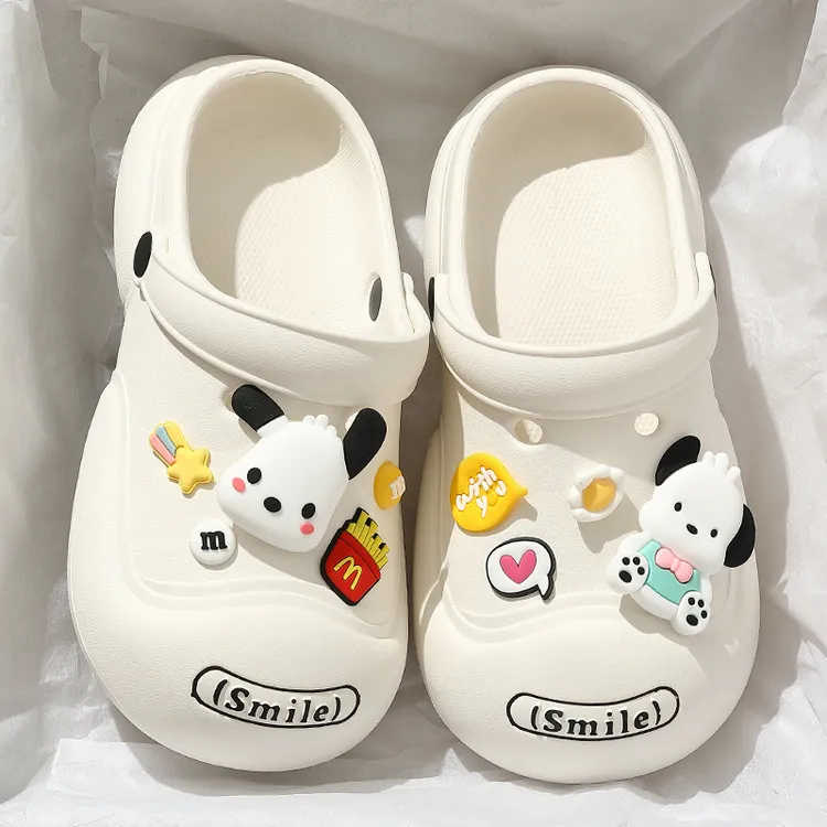 帕恰狗洞洞鞋女款2023新款爆款网红沙滩鞋厚底防滑包头拖鞋女外穿