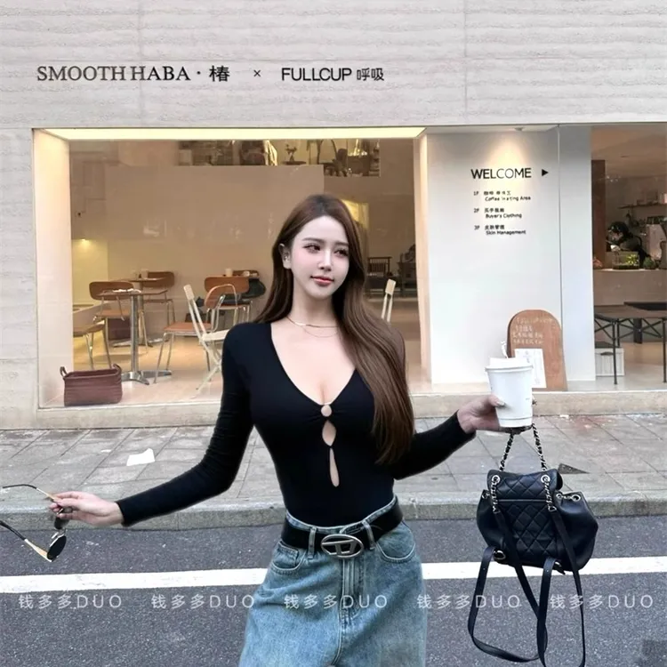 秋冬韩系内搭性感镂空深v领显身材上衣紧身辣妹连体衣显瘦打底衫