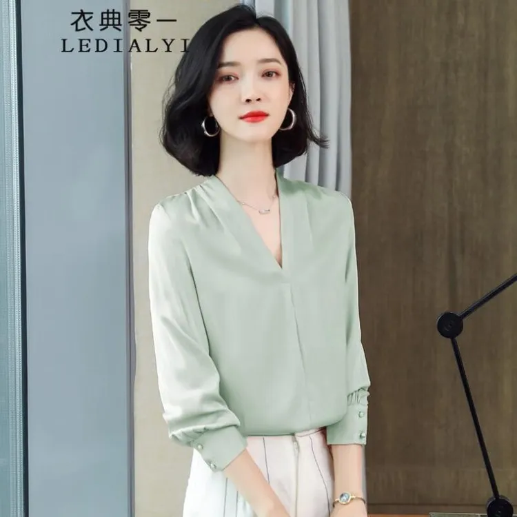 v领缎面真丝衬衫女装2025春秋洋气品质高级感长袖桑蚕丝衬衣上衣