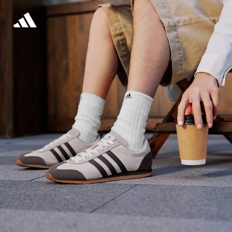 流光风 阿迪达斯官方 「冰淇淋T头鞋」 VS JOG 2.0薄底运动鞋JQ8539