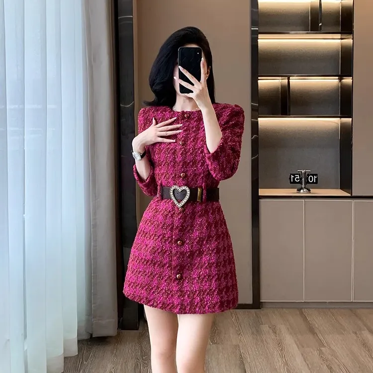 轻奢高级感气质小香风玫红色连衣裙女春秋新款名媛小个子洋气裙子