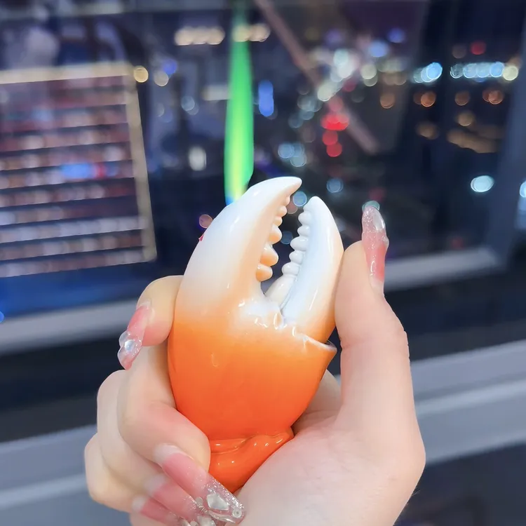 钳子创意蟹钳打火机充气防风金属打火机挂件潮玩手中有蟹送男朋友