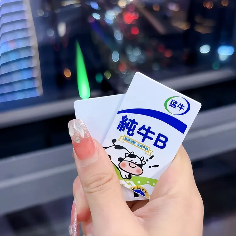 网红扑克牌新奇特绿色火焰充气可爱创意防风打火机高颜值男士闺蜜