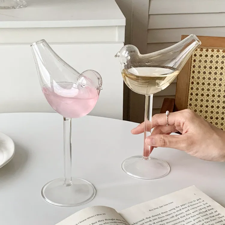 ins风创意小鸟杯高脚玻璃杯气泡水杯女鸡尾酒杯子个性斜口玻璃杯