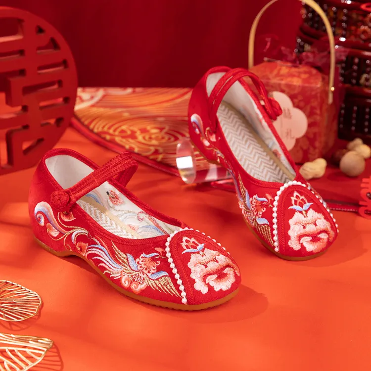新娘红色秀禾婚鞋软底内增高珍珠刺绣古风汉服鞋中式绣花鞋女单鞋