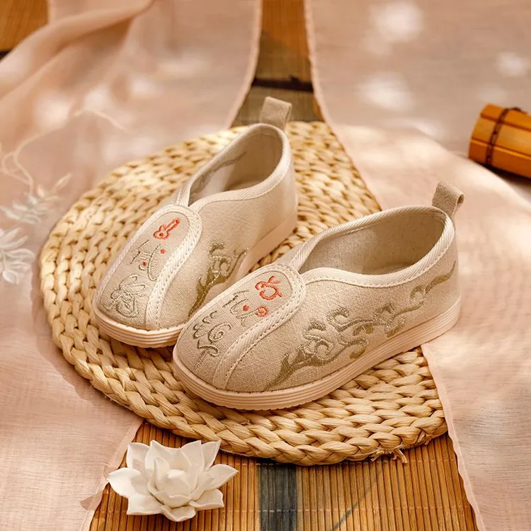 汉服鞋男童春季刺绣兔子绣花古国风鞋子民族风鞋男孩布鞋表演出鞋