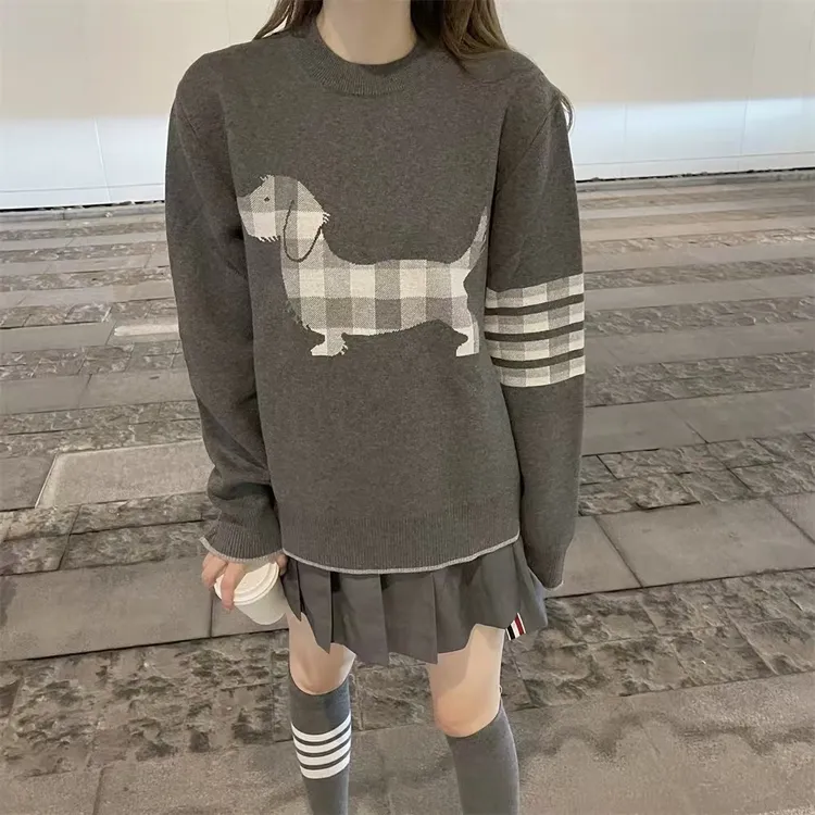 小狗图案圆领套头毛衣宽松休闲上衣2025年秋冬新款针织衫宅女同款