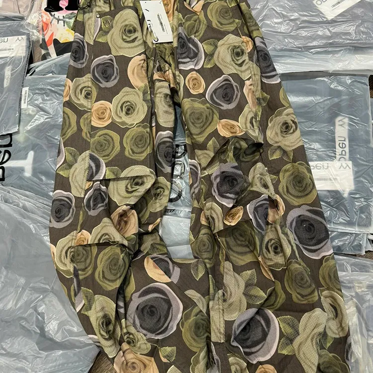 今年流行爆款裤子春夏新款美式复古又a又飒玫瑰印花工装直筒裤女