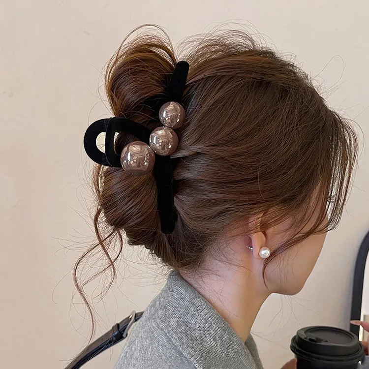 丝绒深咖珍珠大号抓夹女2024新款高级感发饰秋