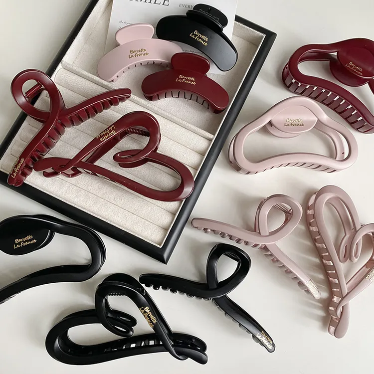 高级感韩版磨砂云朵抓夹大号爱心鲨鱼夹发卡女塑料百搭显发量