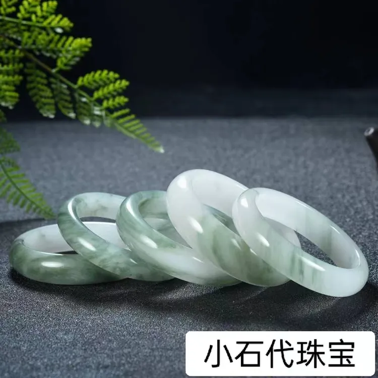天然天山翠玉石冰透天然矿石手工打磨时尚翠玉飘花美镯绿色手镯