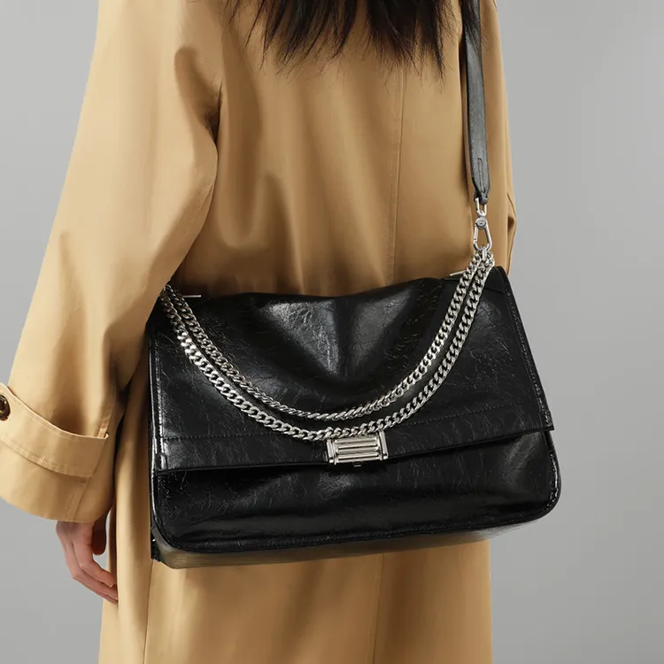 包包斜挎托特包女2023新款高级百搭真皮大容量通勤链条单肩包bags