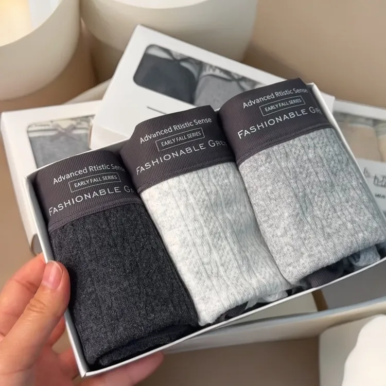 中腰秋冬棉质桑蚕丝底档大码弹力格雷色系舒适时尚礼盒装内裤女