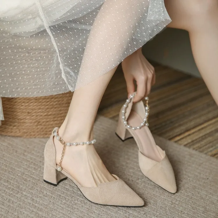 法式气质高跟鞋粗跟春季珍珠凉鞋尖头仙女风夏季中跟黑色单鞋百搭
