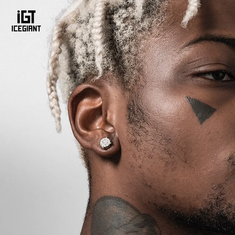 925银莫桑石耳饰 纯银925簇状单莫桑石D色耳钉