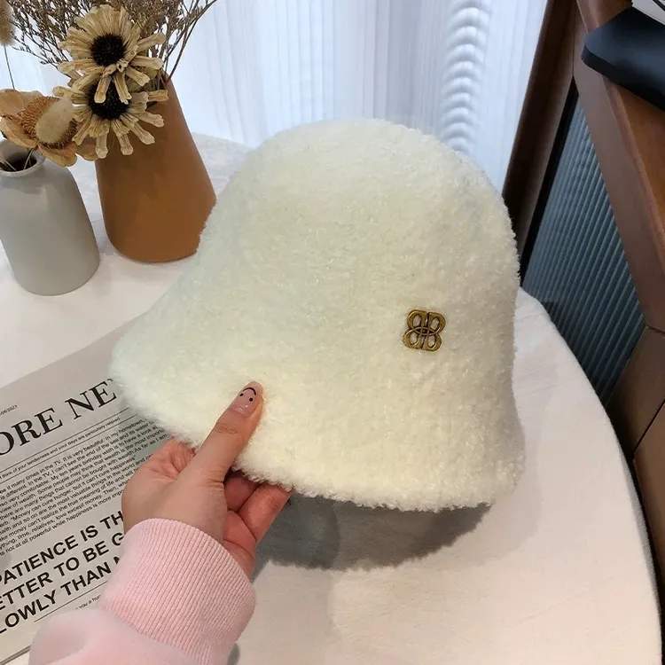 冬季羊羔绒渔夫帽显脸小盆帽修饰脸型冬季保暖帽方圆脸修饰帽