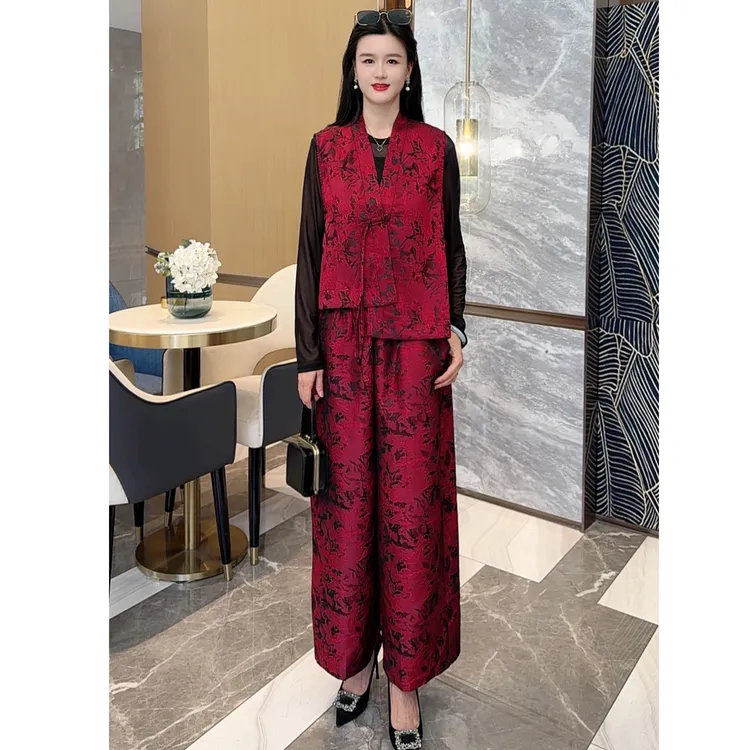 2025秋季新品复古重工提花新中式气质时尚三件套