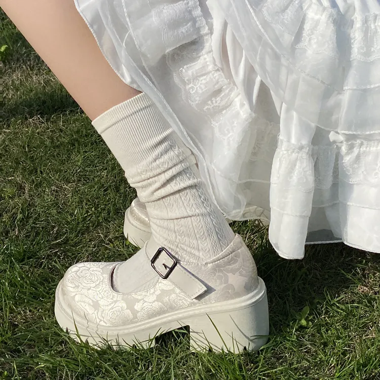 新中式国风玛丽珍鞋女2025新款百搭配裙子刺绣印花圆头厚底小皮鞋