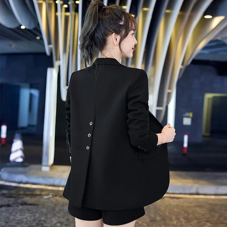 黑色小西装外套女春秋季2025新款韩版网红休闲气质爆款西服女上衣