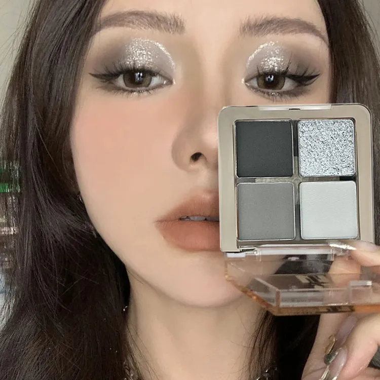 梦想家同款四色眼影盘新品水泥黑色烟熏大地蓝灰哑光爆闪亮晶平替