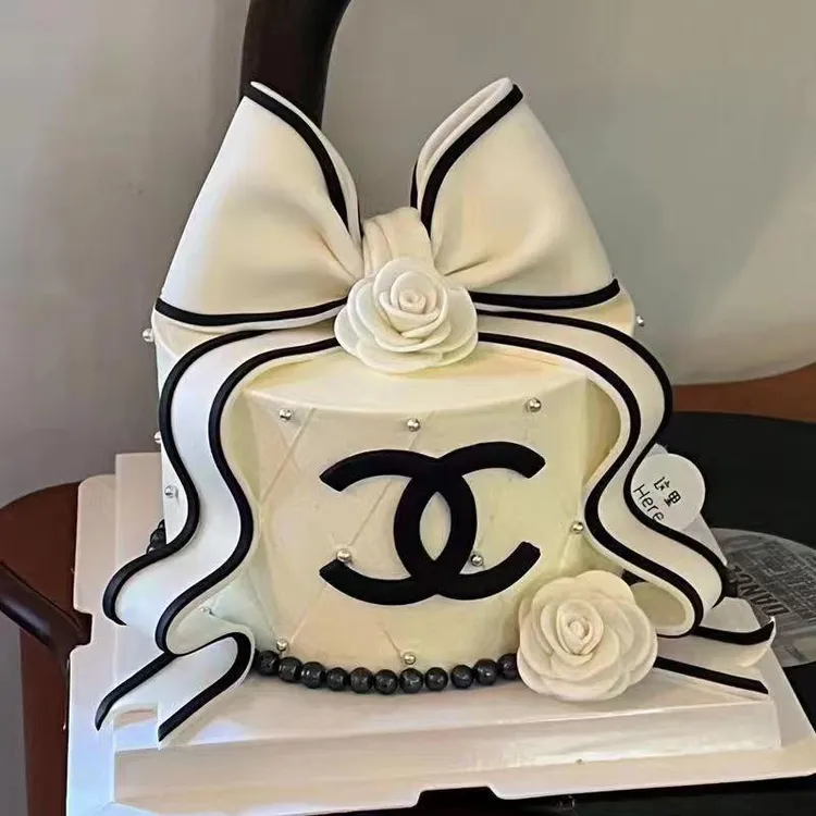 送女友翻糖蝴蝶动物奶油生日蛋糕定制抖音团购全国同城免费配送