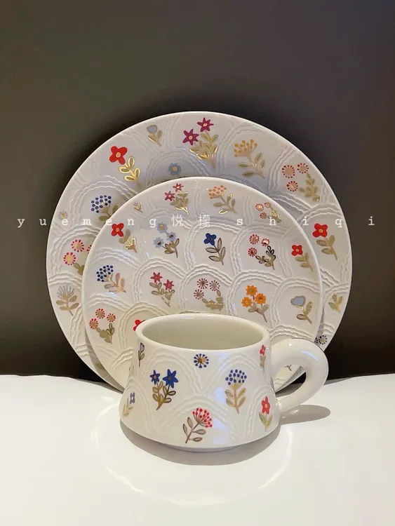 悦檬食器金色小花高级感盘子甜品盘小吃盘菜盘轻奢浮雕下午茶盘