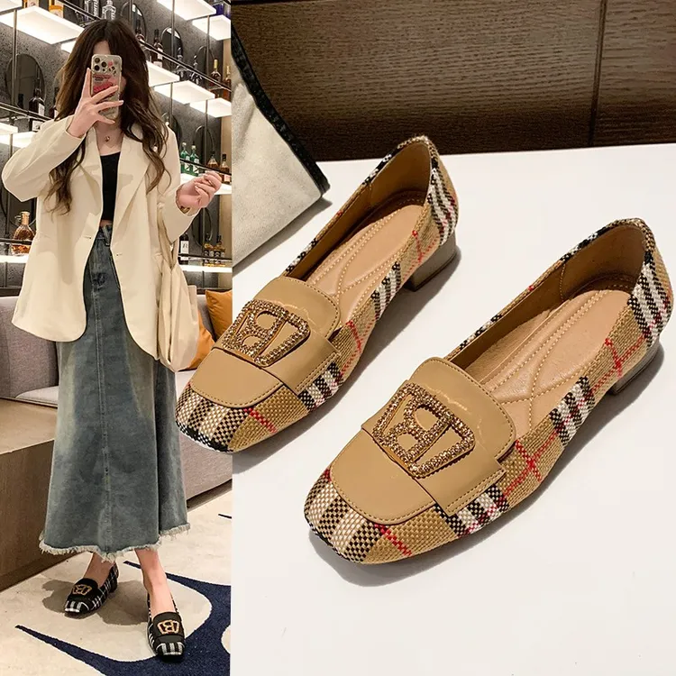 平底单鞋女2025秋季新款格纹一脚蹬休闲鞋英伦风优雅别致水钻扣