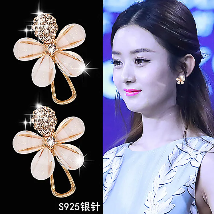 合金耳饰 简约新款时尚气质夸张五叶花瓣花朵百搭大耳钉女ins小巧